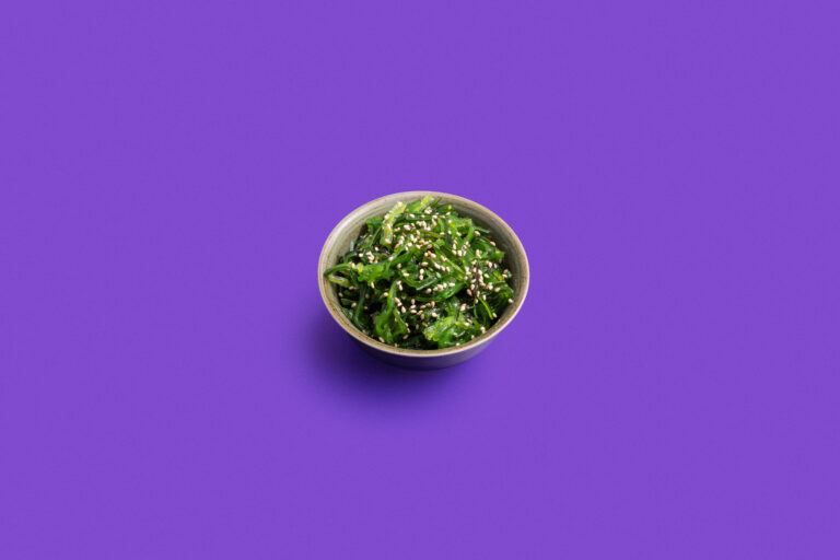 wakame salata